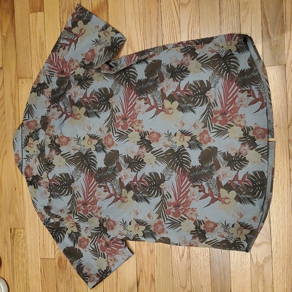 UNTUCKit Hawaiian Print Button Down Size XL Tall - Picture 4 of 6